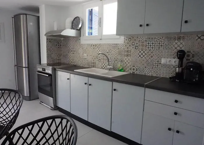 Thin Alos 1 بيت للعطل نيا إيبيدافروس